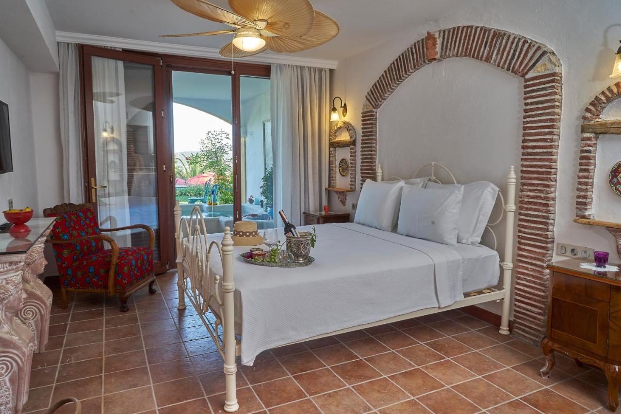 Villa Taraca Alacati Romantik Otel (Adults Only) Exterior foto